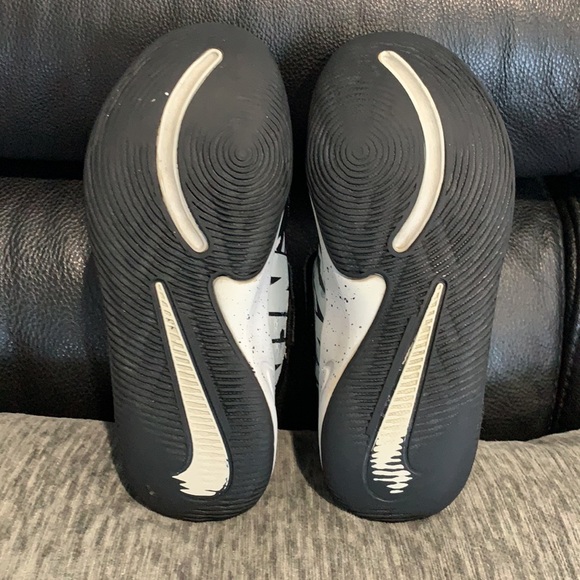 ⚪️⚫️TEAM HUSTLE NIKE⚫️⚪️ - Picture 4 of 7